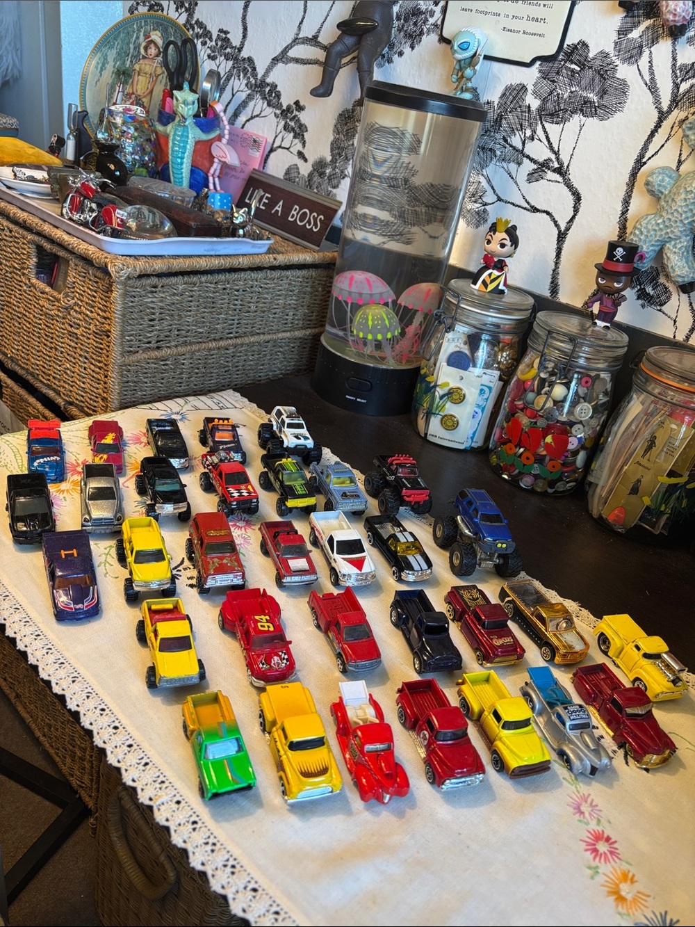 EUC 33 piece vintage and modern matchbox hot wheel trucks only bundle.